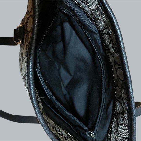 AUTHENTIC COACH GRAY & BLACK SIGNATURE PURSE IN GREAT CONDITION.  GREAT GIFT - Picture 4 of 8